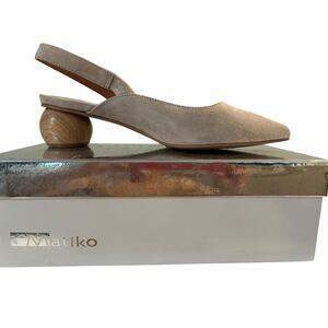 NIB Matiko Circa Peach Suede Slingback Pointy Toe Round Heel Sandal- US 7/EU 38